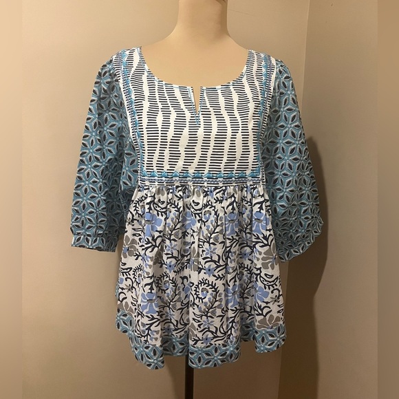 Ivy Jane Boho Mixed Print Navy, White & Turquoises Blouse, size Medium - Picture 2 of 9